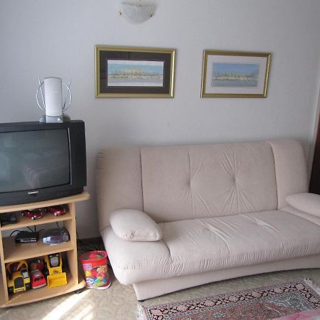 Apartment Maja Crikvenica Bagian luar foto