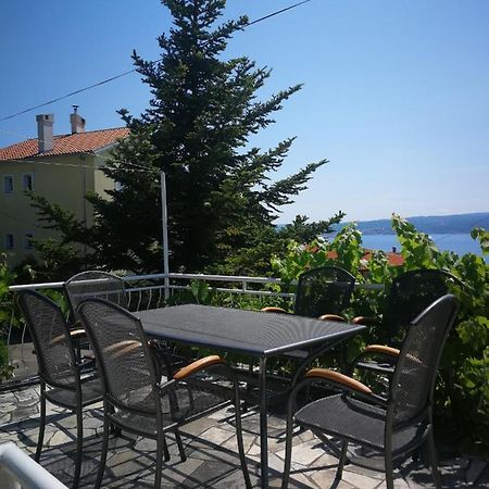 Apartment Maja Crikvenica Bagian luar foto