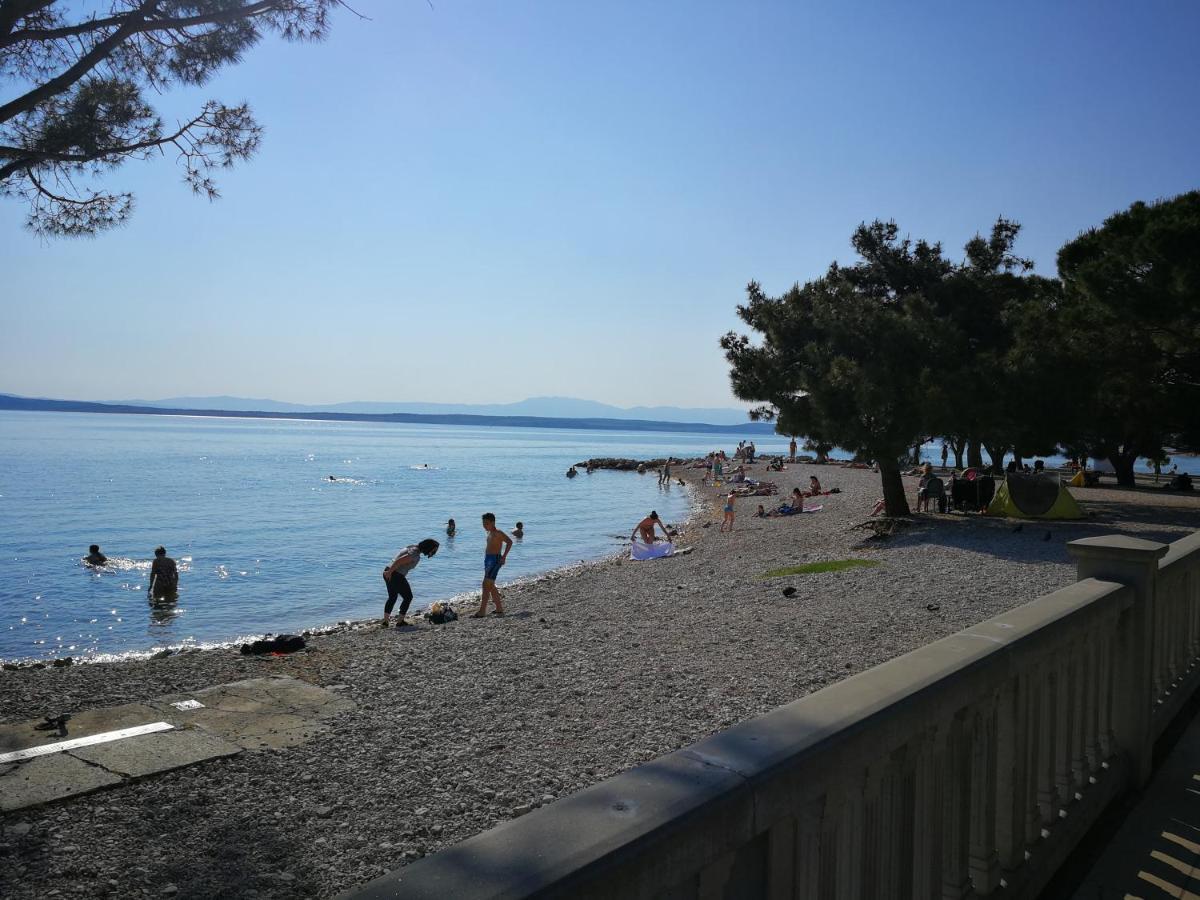 Apartment Maja Crikvenica Bagian luar foto