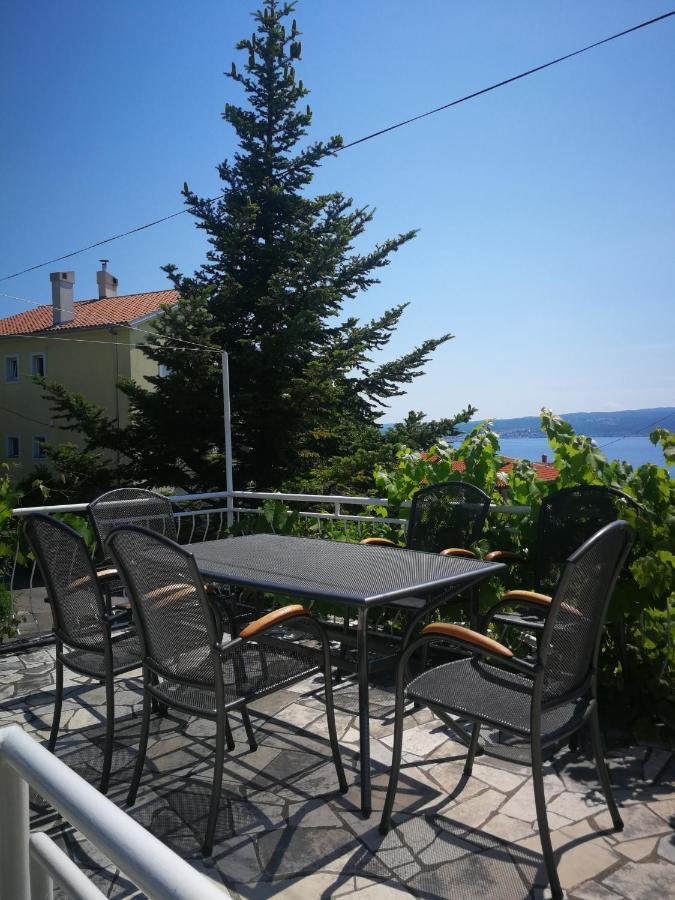 Apartment Maja Crikvenica Bagian luar foto