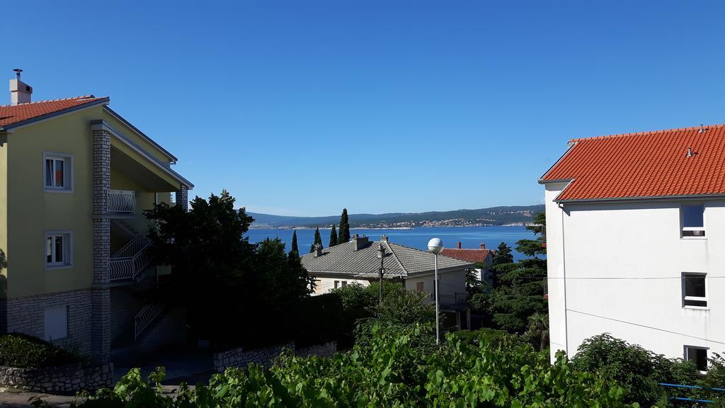 Apartment Maja Crikvenica Bagian luar foto