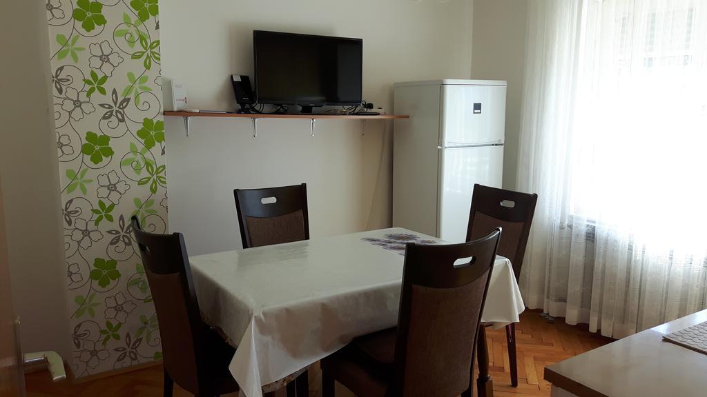Apartment Maja Crikvenica Bagian luar foto